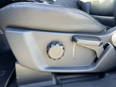 New 2025 Ford Bronco Badlands image 14