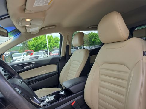 Used 2017 Ford Edge SEL w/ Equipment Group 201A AWD/4WD image 12