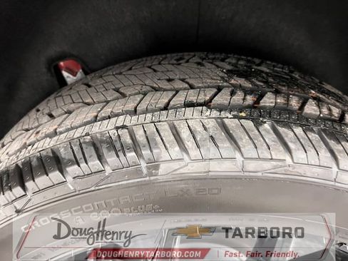 New 2026 Chevrolet Traverse RS w/ LPO, Floor Liner Package FWD image 17