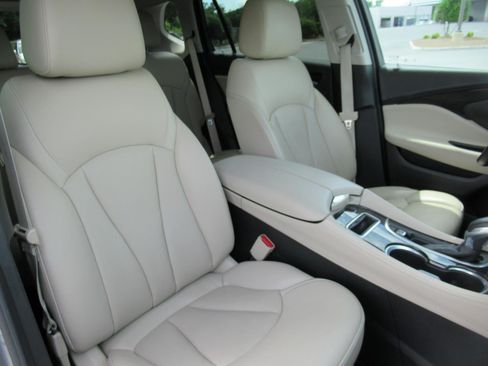 Used 2020 Buick Envision Premium w/ Driver Confidence Package AWD/4WD image 9