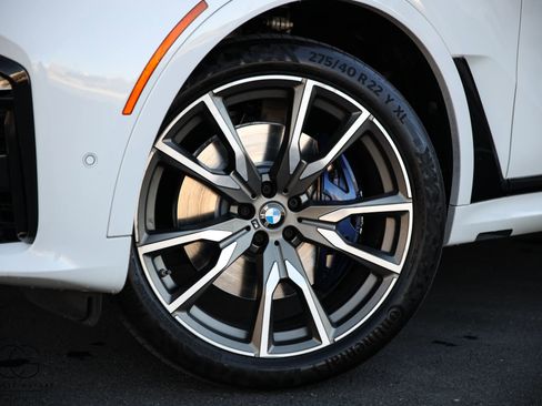 Used 2020 BMW X7 M50i w/ Dynamic Handling Package image 8