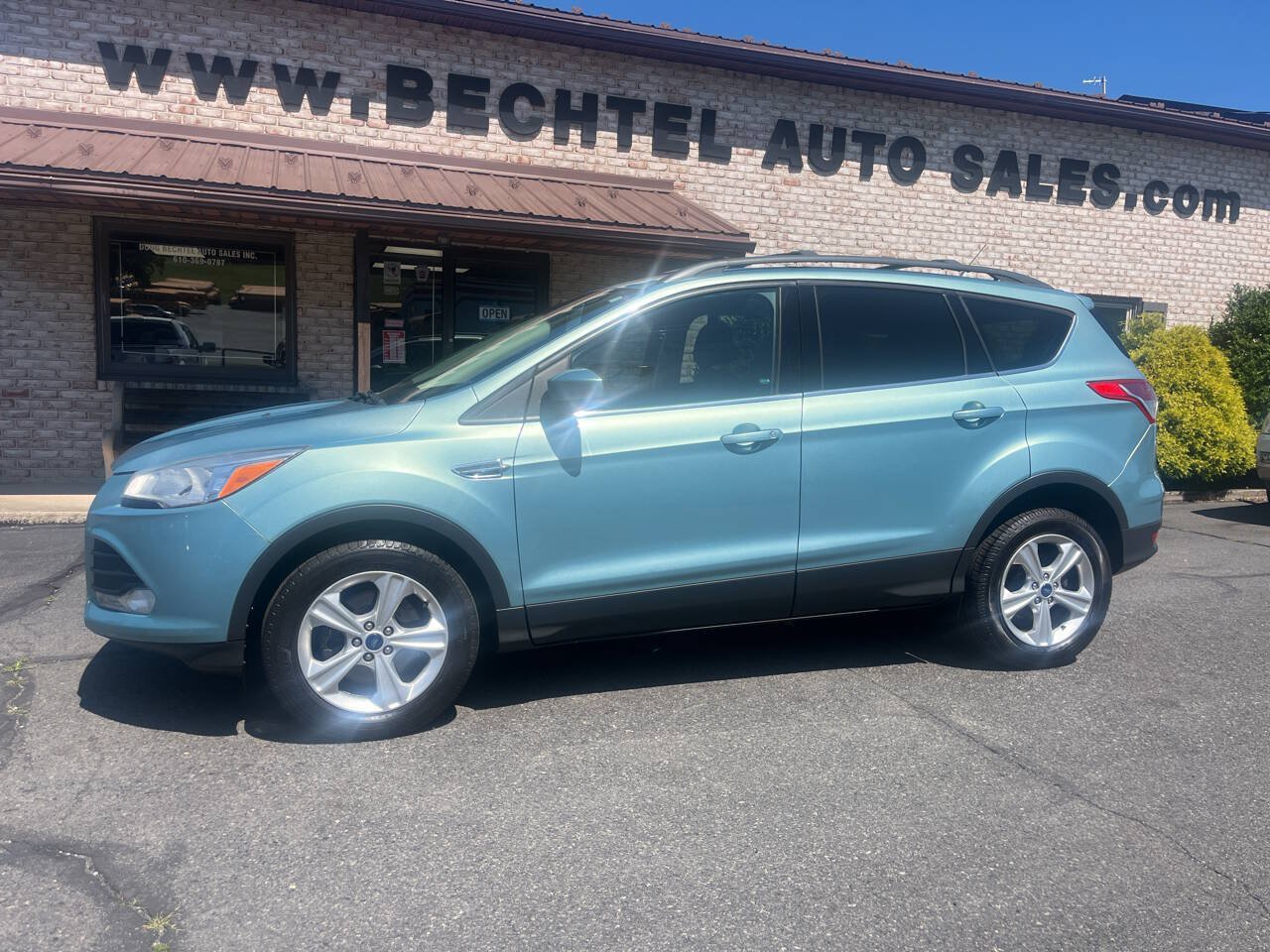 Used 2013 Ford Escape SE AWD/4WD image 1