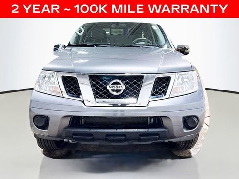 Used 2019 Nissan Frontier SV image 3
