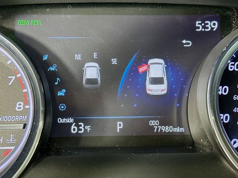 Used 2019 Toyota Camry XLE w/ Navigation Package FWD image 19