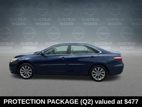 Used 2017 Toyota Camry XLE w/ Protection Package (Q2) FWD image 2