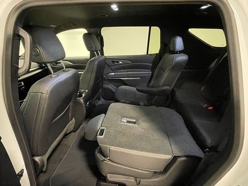 Used 2026 Chevrolet Traverse LT AWD/4WD image 20