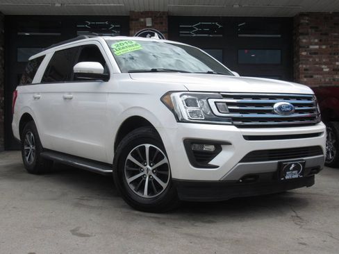 Used 2019 Ford Expedition XLT w/ Equipment Group 202A AWD/4WD image 1