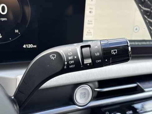 Certified 2025 Hyundai Tucson SEL image 11