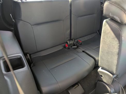 Used 2025 Mitsubishi Outlander SE AWD/4WD image 36