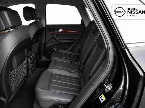 Used 2023 Audi Q5 2.0T Premium Plus w/ Premium Plus Package AWD/4WD image 13