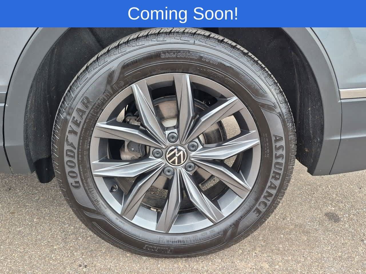 Used 2024 Volkswagen Tiguan SE AWD/4WD image 13