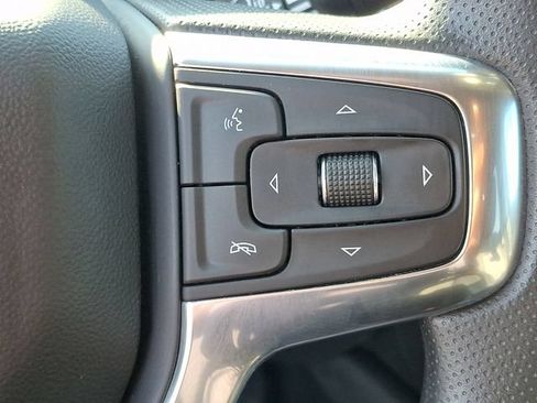 Used 2023 Chevrolet Blazer LT w/ Convenience Package FWD image 17