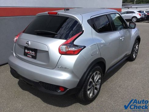 Used 2017 Nissan Juke SV image 11