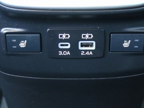 Certified 2023 Subaru Outback Limited image 22