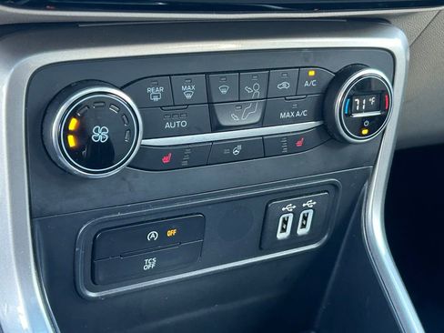 Used 2021 Ford EcoSport Titanium w/ Interior Protection Package image 38