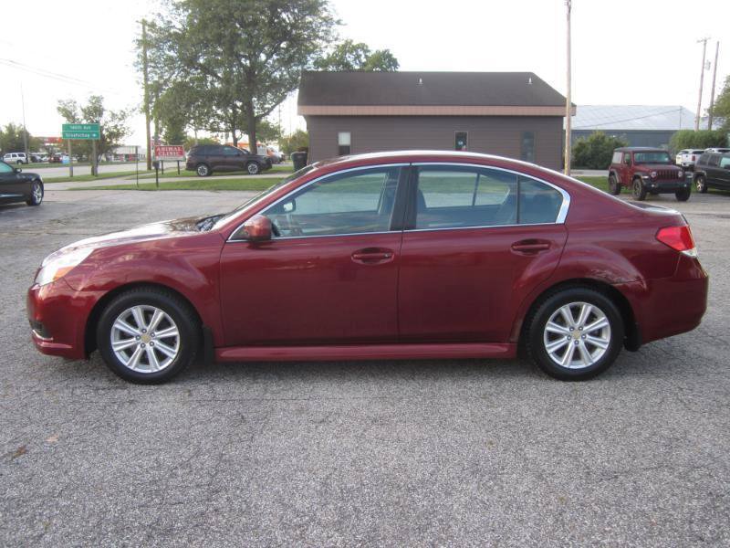 Used 2011 Subaru Legacy 2.5i Premium AWD/4WD image 5