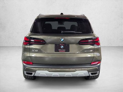 Certified 2026 BMW X5 sDrive40i w/ Parking Assistance Package RWD image 7