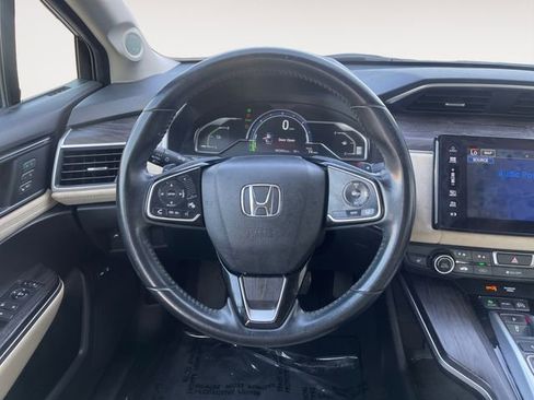 Used 2018 Honda Clarity Touring image 12