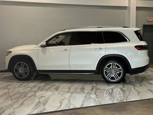 Used 2022 Mercedes-Benz GLS 450 4MATIC image 9