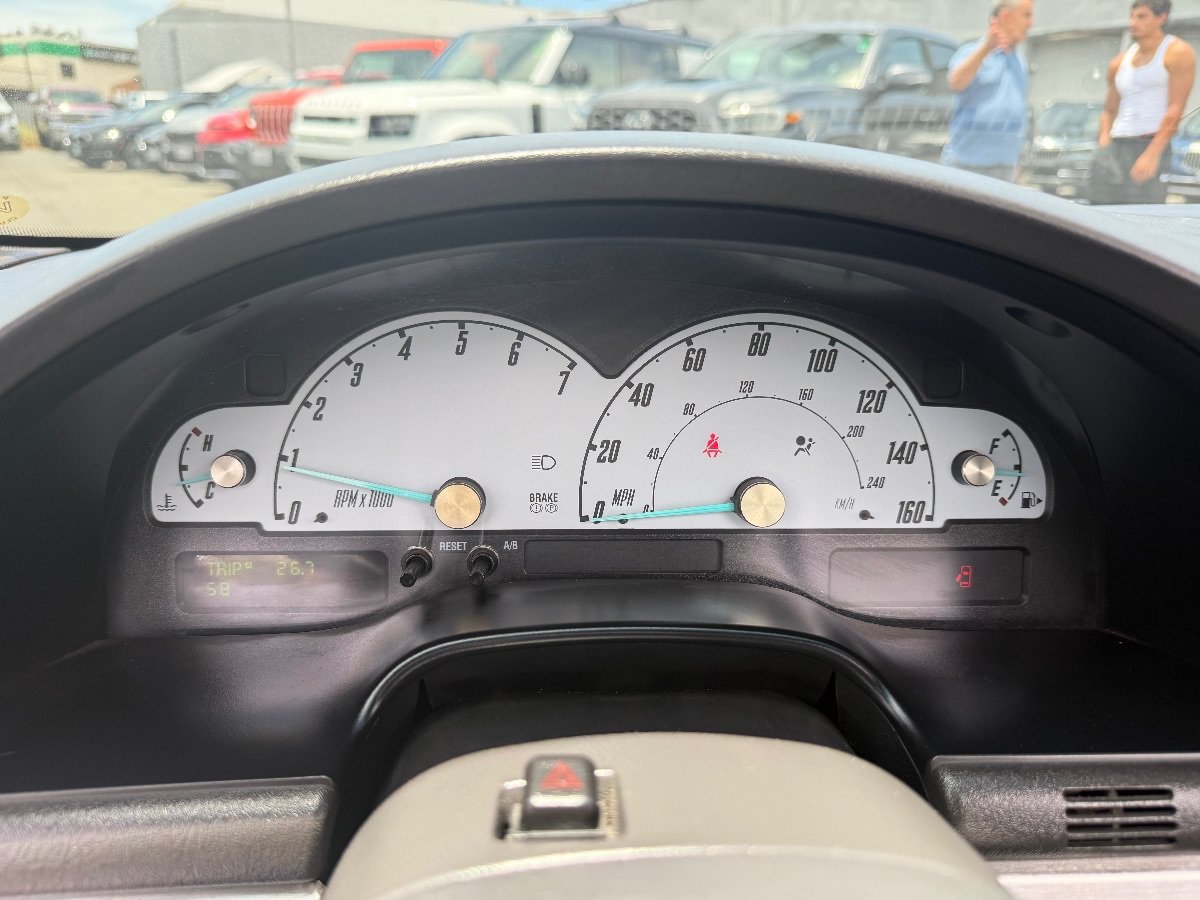 Used 2002 Ford Thunderbird RWD image 28