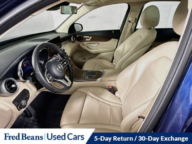 Used 2022 Mercedes-Benz GLC 300 4MATIC image 5