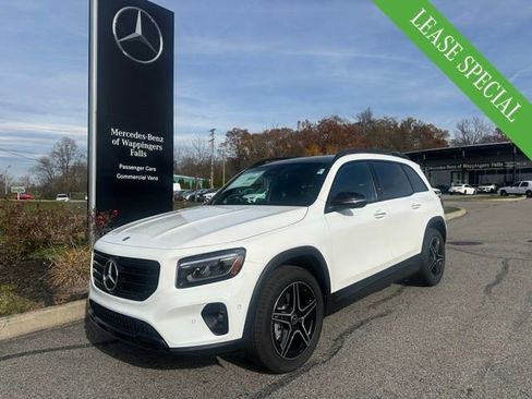 Used 2026 Mercedes-Benz GLB 250 4MATIC image 1