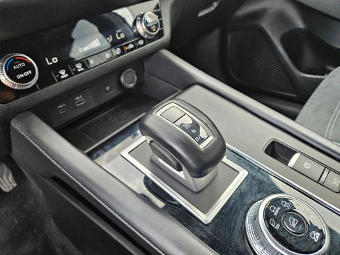 Used 2024 Mitsubishi Outlander SE image 21