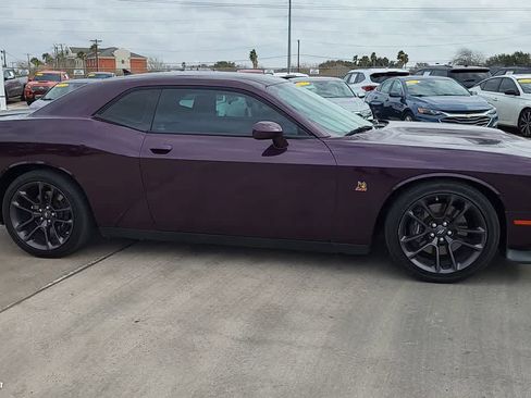 Used 2022 Dodge Challenger R/T Scat Pack RWD image 9