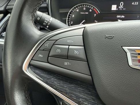 Certified 2023 Cadillac XT5 Premium Luxury AWD/4WD image 39