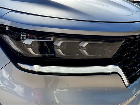 Used 2021 Kia Sorento SX image 27