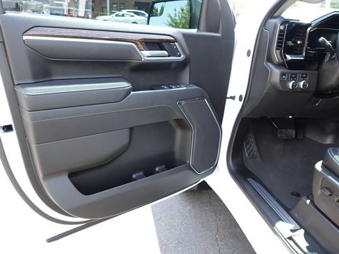 Used 2025 GMC Sierra 1500 Elevation AWD/4WD image 16