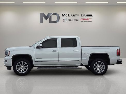 Used 2018 GMC Sierra 1500 Denali image 3