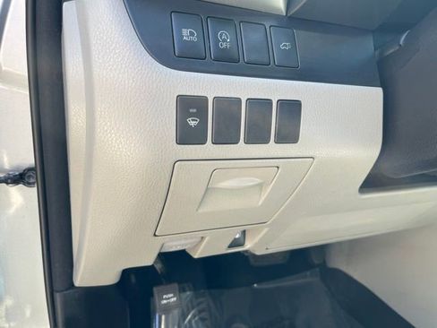 Used 2018 Toyota Highlander XLE AWD/4WD image 15