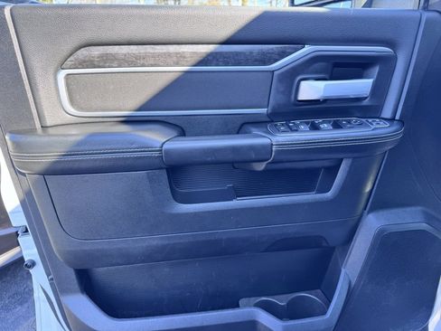 Used 2024 RAM 2500 Big Horn image 18