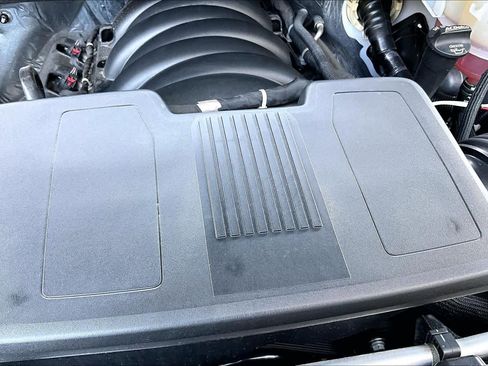 Used 2025 Cadillac Escalade Sport image 32