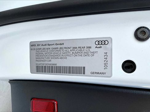 Used 2025 Audi RS 7 Performance w/ Matte Carbon Package image 18