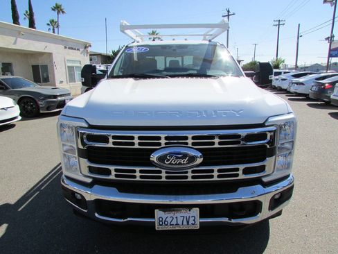 Used 2023 Ford F350 XL w/ XL Chrome Package RWD image 3