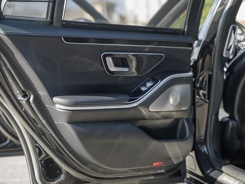 Used 2022 Mercedes-Benz S 500 S 500 image 35