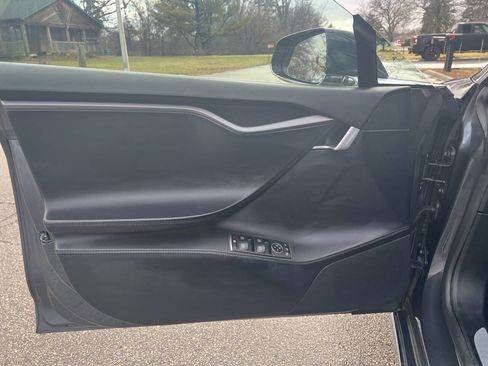 Used 2019 Tesla Model S Performance AWD/4WD image 19