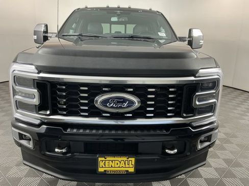 Used 2023 Ford F350 Platinum AWD/4WD image 2