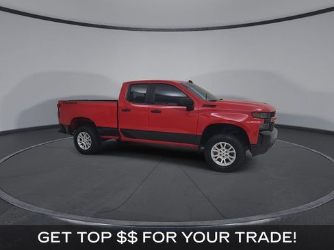 Used 2020 Chevrolet Silverado 1500 Custom Trail Boss w/ Custom Convenience Package AWD/4WD image 2