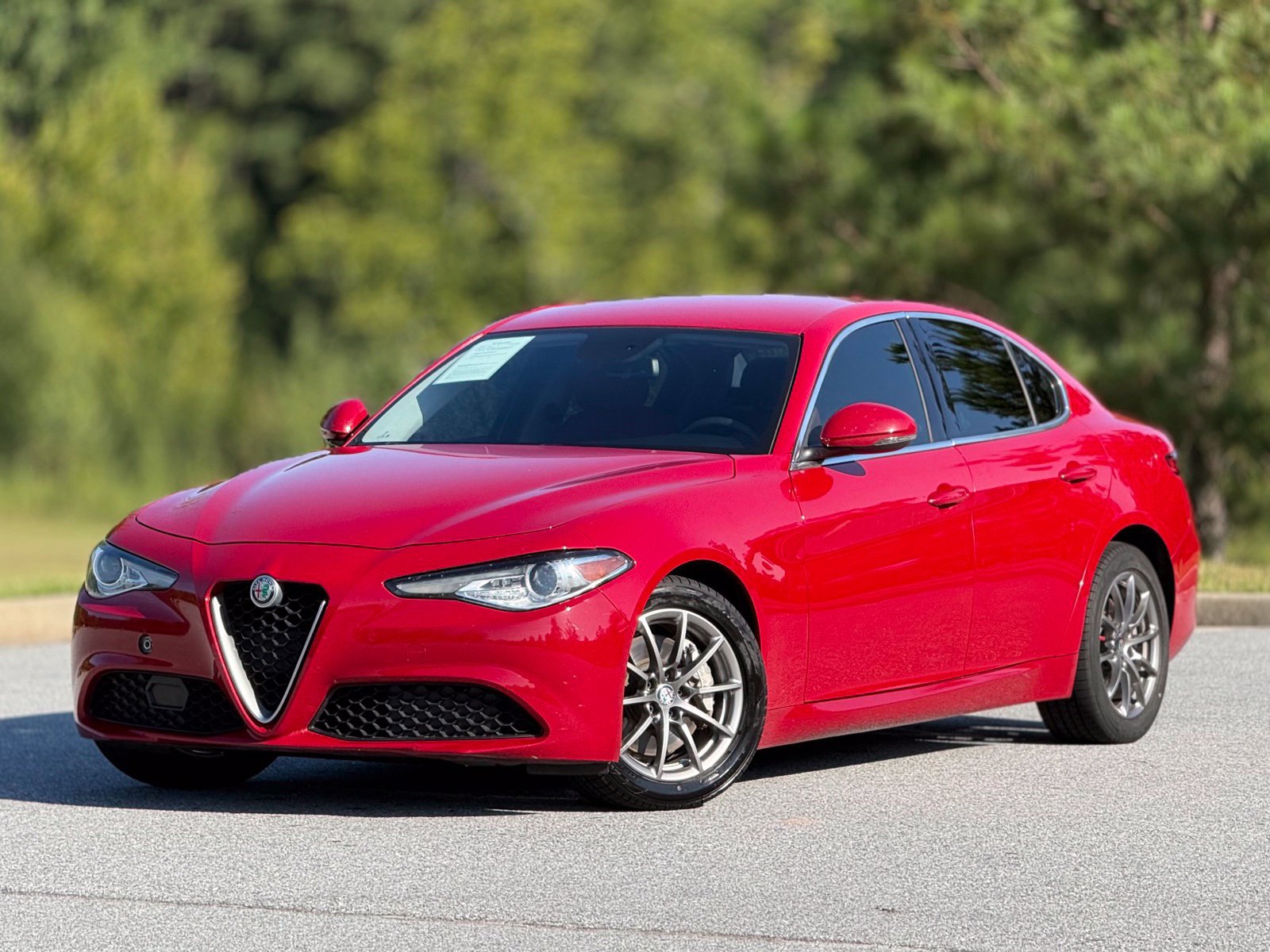 Used 2017 Alfa Romeo Giulia AWD image 8