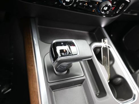 Used 2026 Chevrolet Silverado 1500 High Country w/ Midnight Edition AWD/4WD image 35