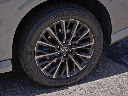 New 2026 INFINITI QX80 Autograph AWD/4WD image 8