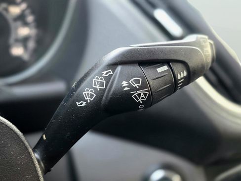 Used 2019 Ford Escape SEL image 26