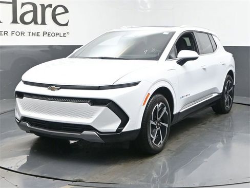 New 2025 Chevrolet Equinox EV LT image 12