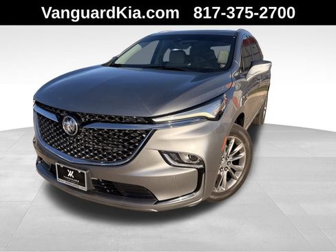 Used 2023 Buick Enclave Avenir image 1