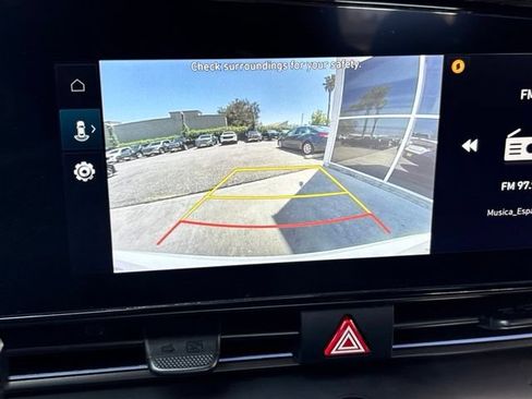 Used 2025 Hyundai Elantra SEL FWD image 20