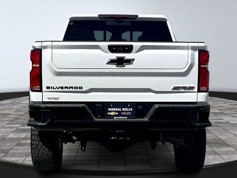 New 2026 Chevrolet Silverado 2500 ZR2 w/ LPO, Dark Essentials Package AWD/4WD image 5