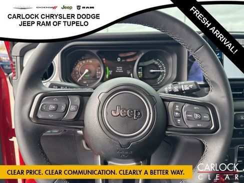 Used 2025 Jeep Wrangler Sport image 14